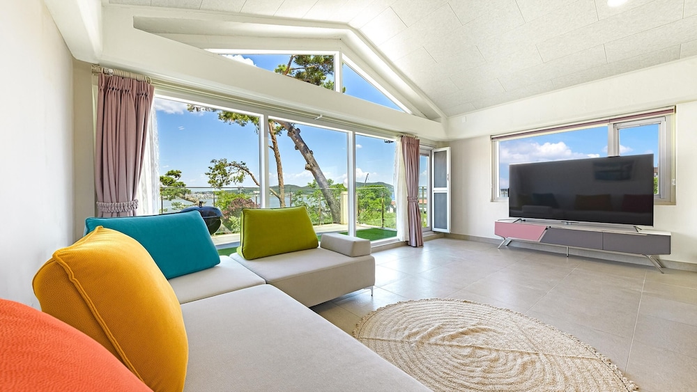 Incheon Vacations - Ganghwado Mare Seawater Poolvilla - Property Image 57