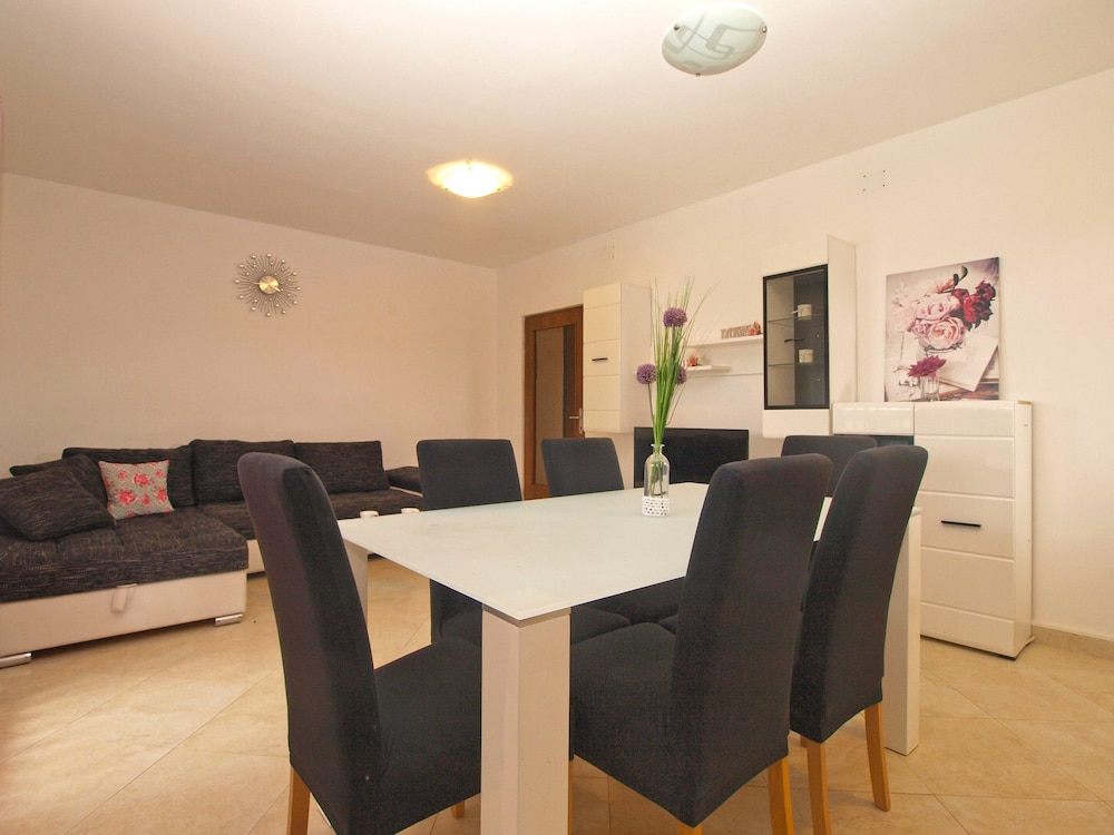 House 1698 en Pula — dining