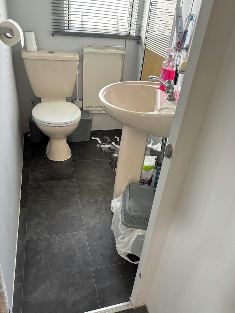 Skegness Seaside Retreat - 2 Bed Apartment view 5