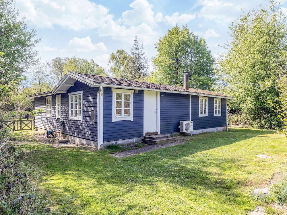 6 Person Holiday Home in Gedser
