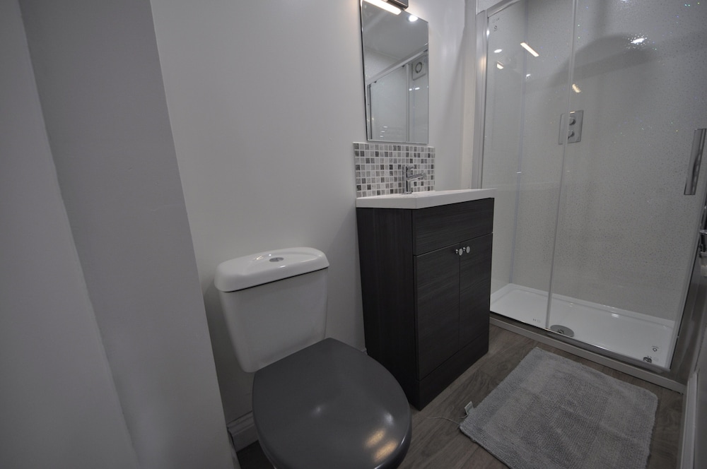 The Chalet is pet Friendly on a Farm Near Malvern