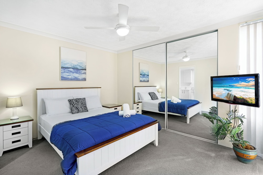 Oceanside Cove Holiday Apartments - Image 2