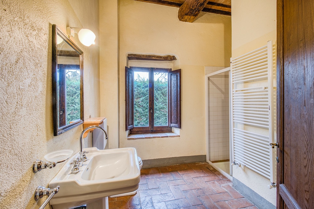 Family Tuscany Villa with private pool