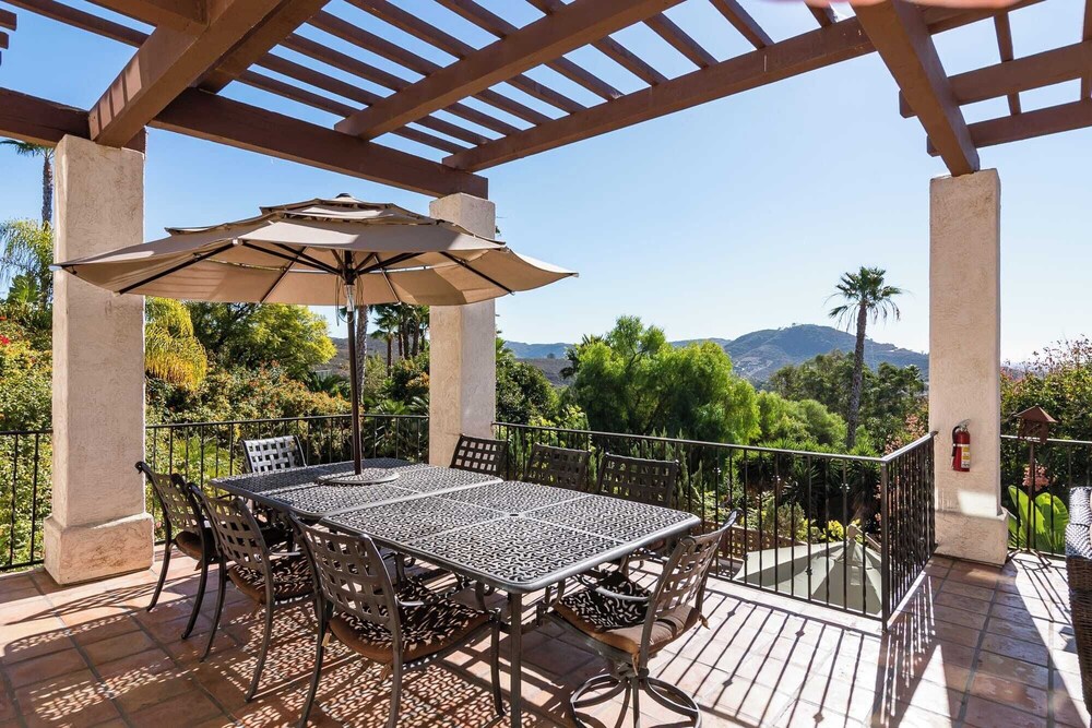 Private Estate w/ Pool, Hot Tub & Fire Pit Near Encinitas The Ranch by Avantstay