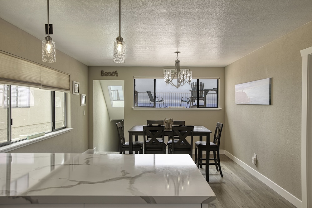 130 Pismo Shores 3 Bedroom Condo by Redawning view 5