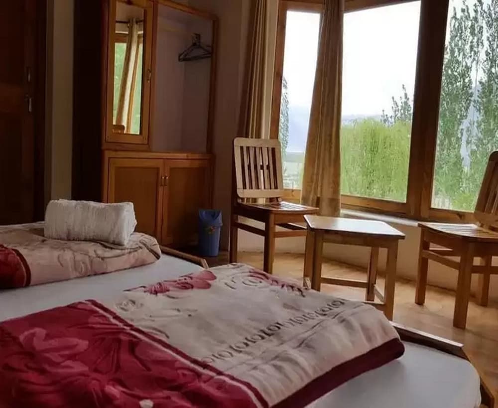 Yourdum Guest House