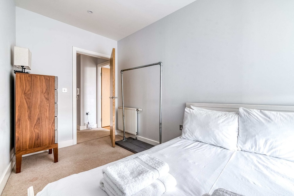 New Development Canary Wharf Flat