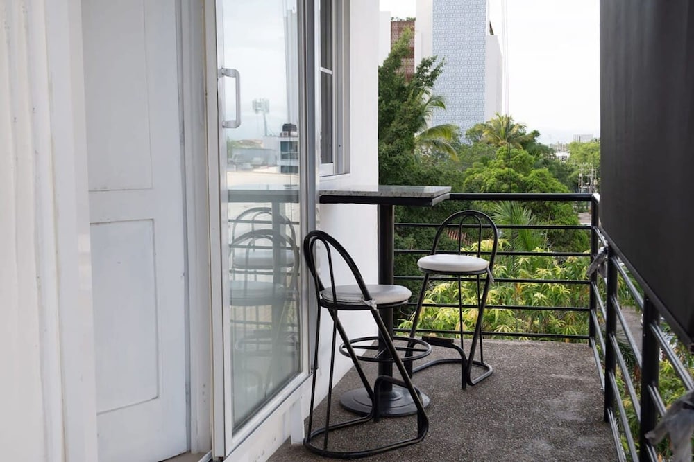 2Br Beach-near Suite Escape