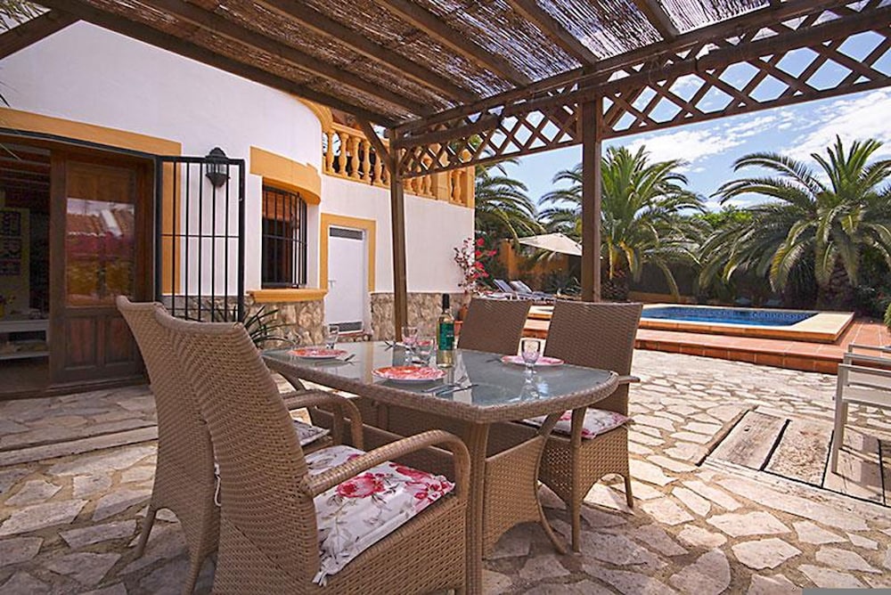 Villa Sol in J vea With 2 Bedrooms and 2 Bathrooms