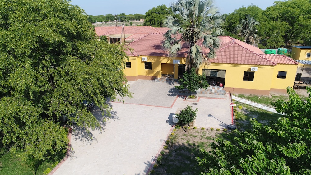 Maun Executive Inn