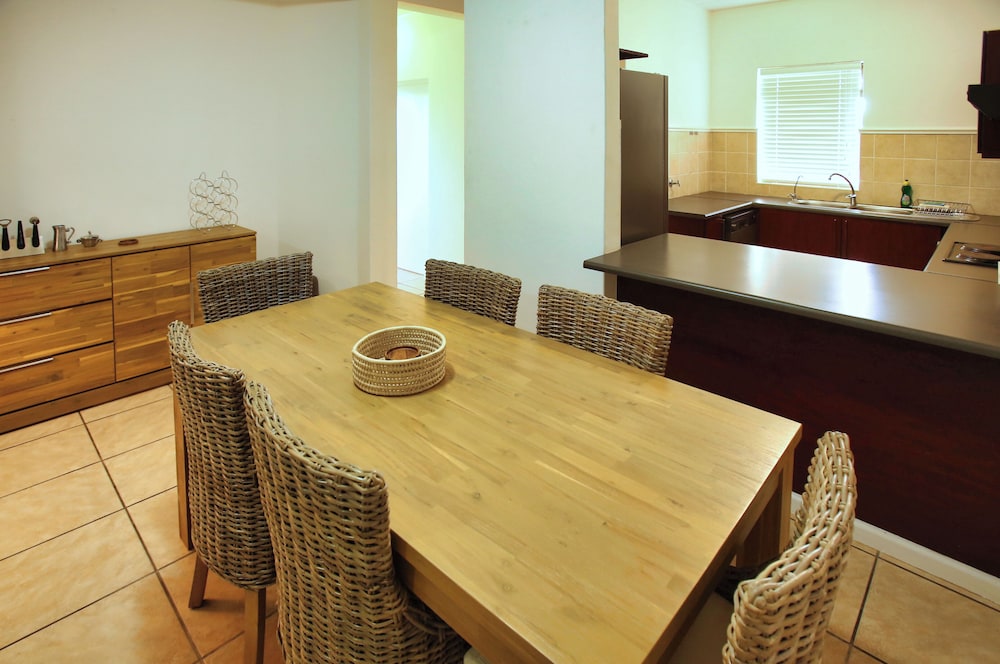 Francolin's Nest, Langebaan, 4-sleeper