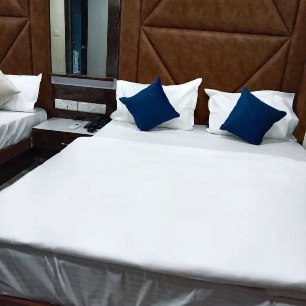 Hotel Raj Palace