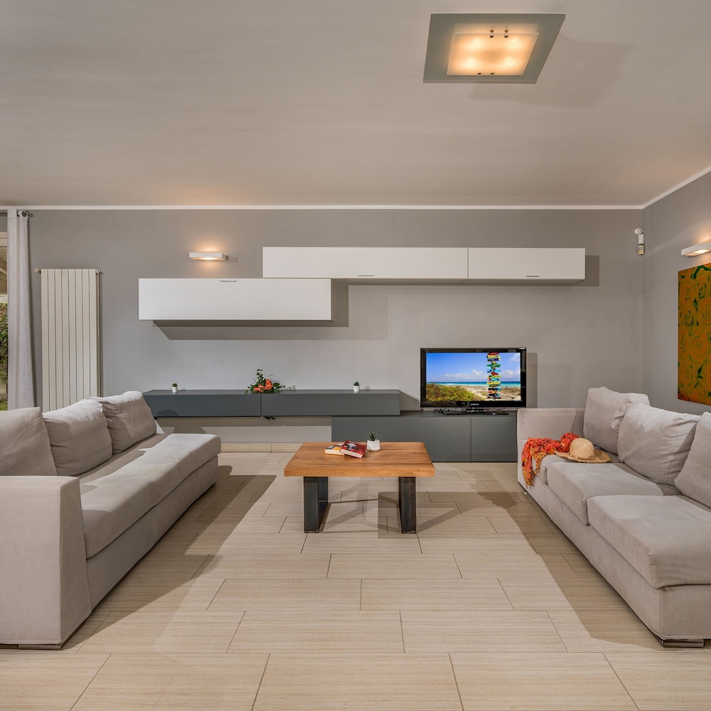 Villa Jacqueline con Piscina Privata 8 Posti Letto
