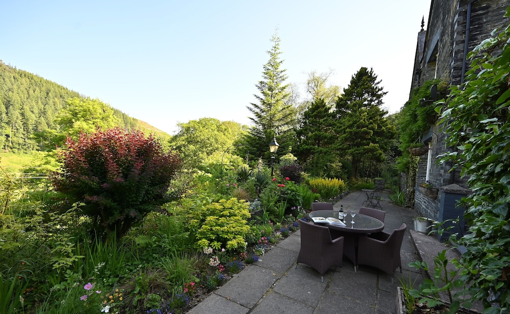 The Old Vicarage view 5