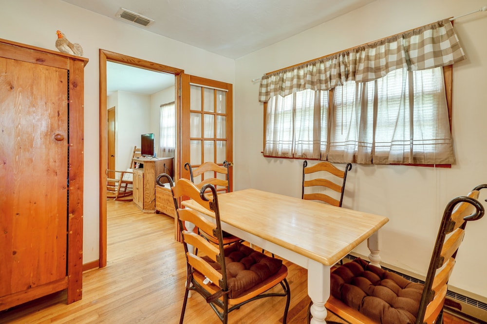 Robbinsville Retreat - Creekside Home w/ Deck!