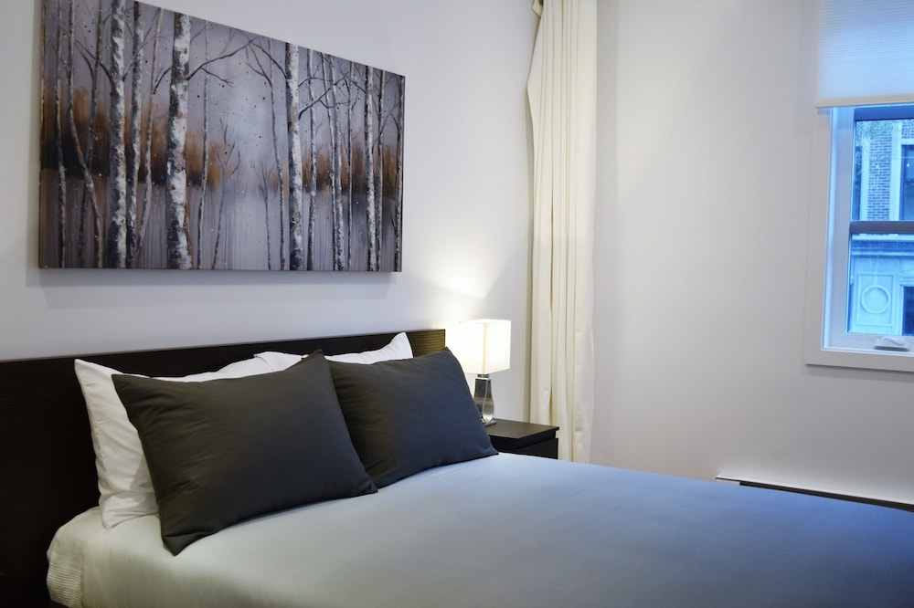 LMVR - LuxApt 3 - 7 bedrooms 2 bathrooms