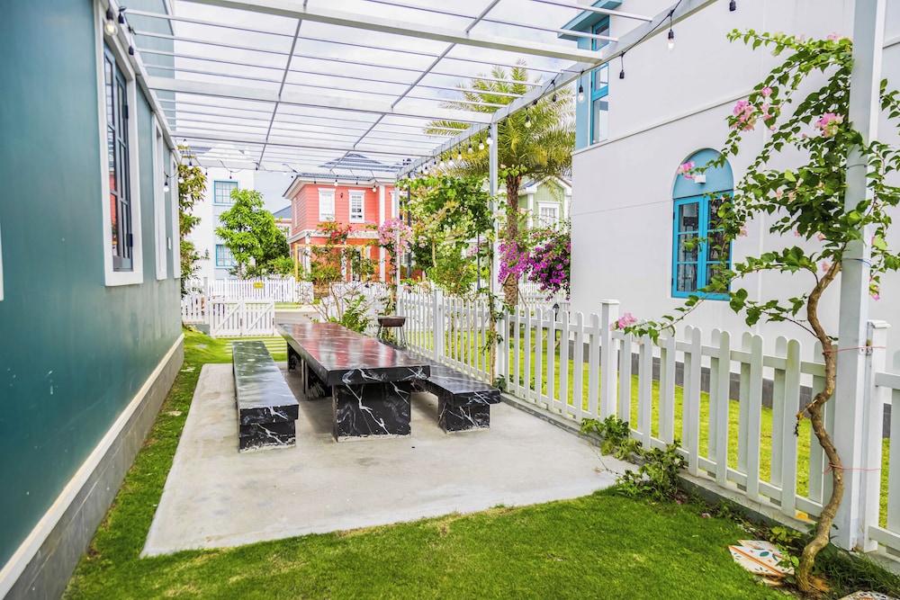 Luxury 4 br Emerald Villa-Novaworld PT