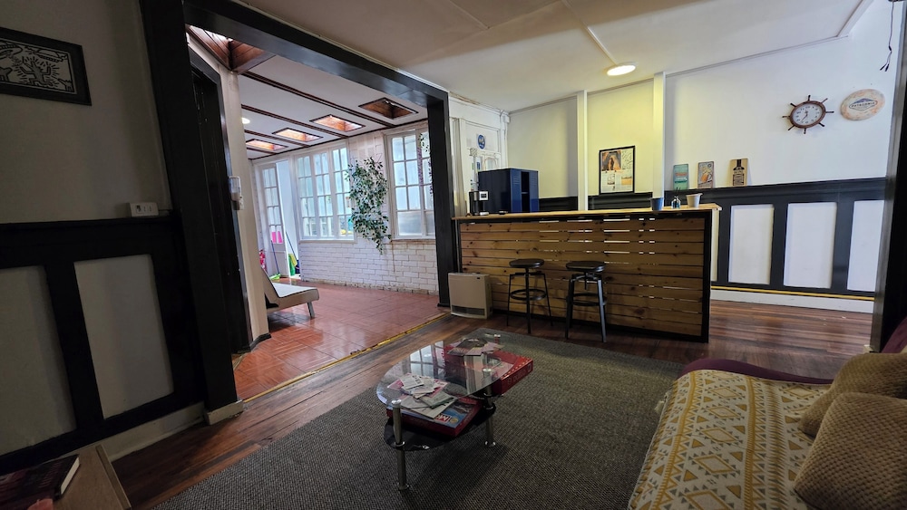 Oceana Suites Chile Hostel