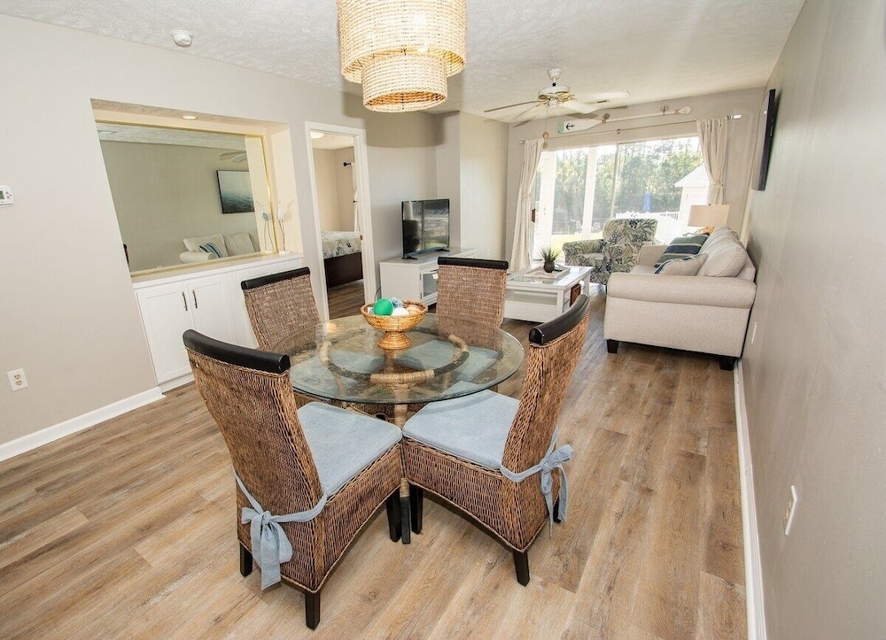 Waterway Village 17b 2 Bedroom Condo