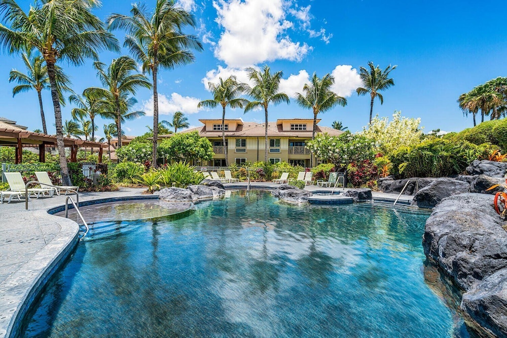 Waikoloa Beach Fun: Concierge, Pools & Steps to Dining & A-bay - Vrkcv