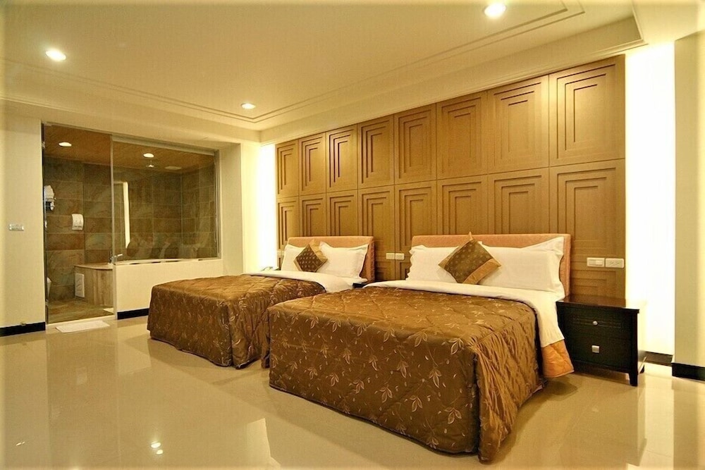 Tranquil Sea Hotel