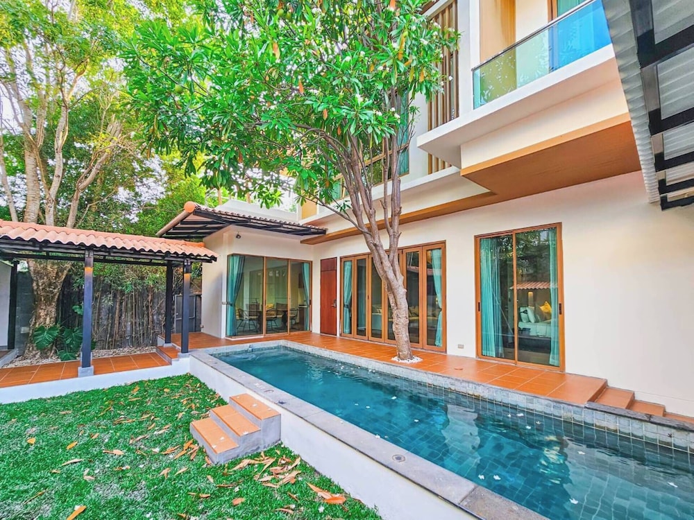 Serava Pet-Friendly Pool Villa Huahin