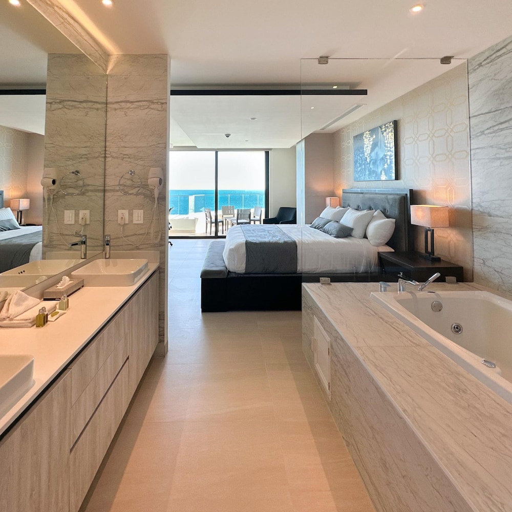 Brand New 6 Bedroom Penthouse