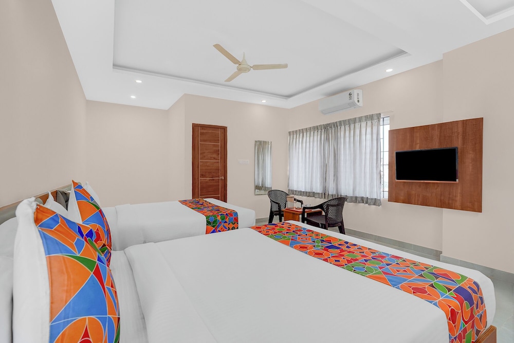Fabhotel Sai Palace