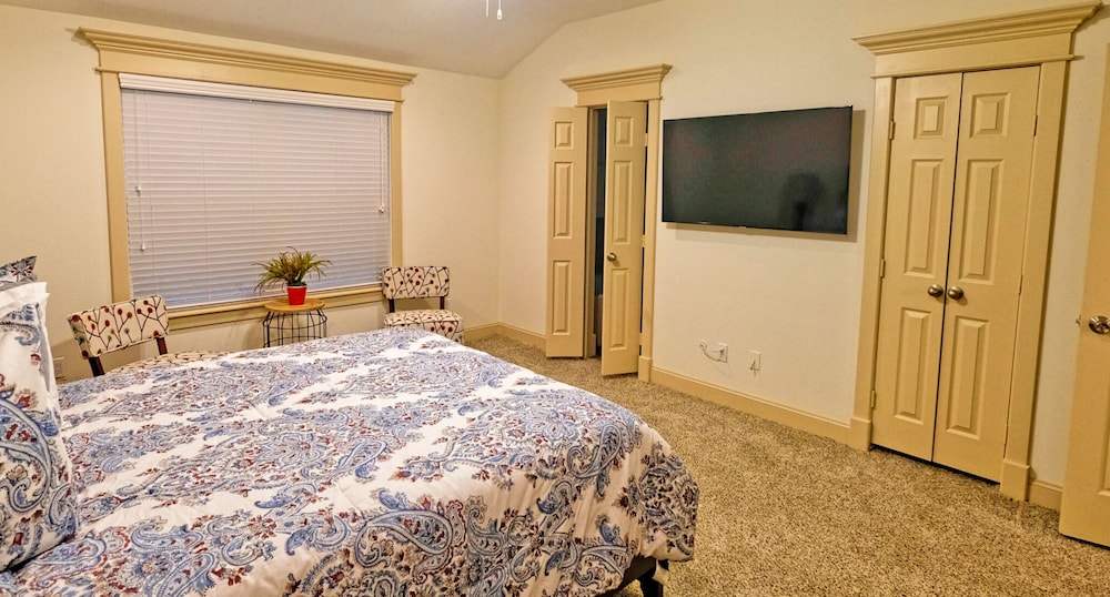 3Bdrm 2Bath 3Beds - George Bush IAH Area view 2