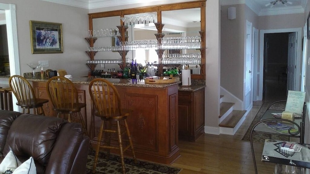 Waterfront Villa W/deck - 23 Mi to French Quarter! view 5