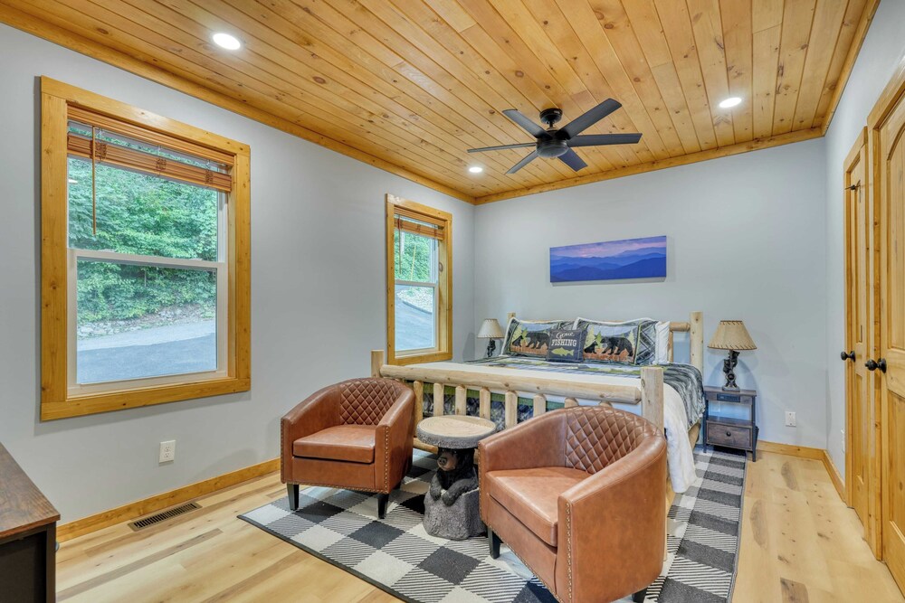 Hot Tub, Game Room & Views Near Downtown Gatlinburg Perfect Too by Avantstay