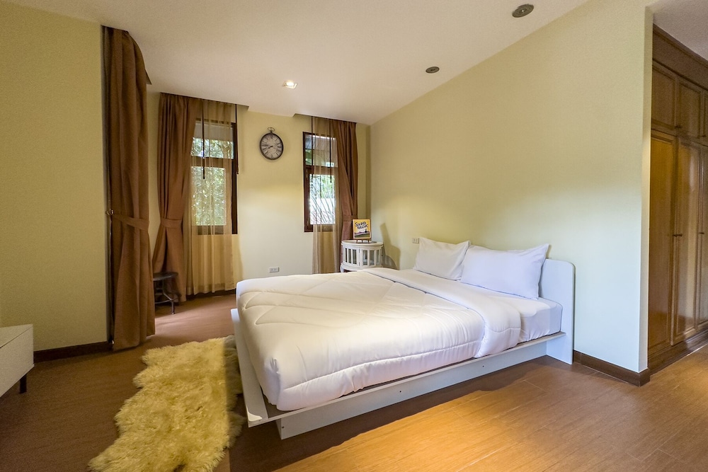 Executive 4 Bed Pool Villa - VTM view 3