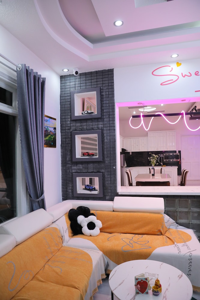 7 bedroom villa Flamingo Danang
