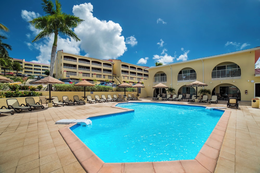 Simpson Bay Resort Marina & Spa 26