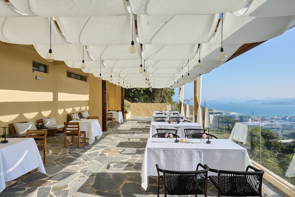Miyue Shenzhen Tianlu Secret Wild Wizard Holiday Hotel