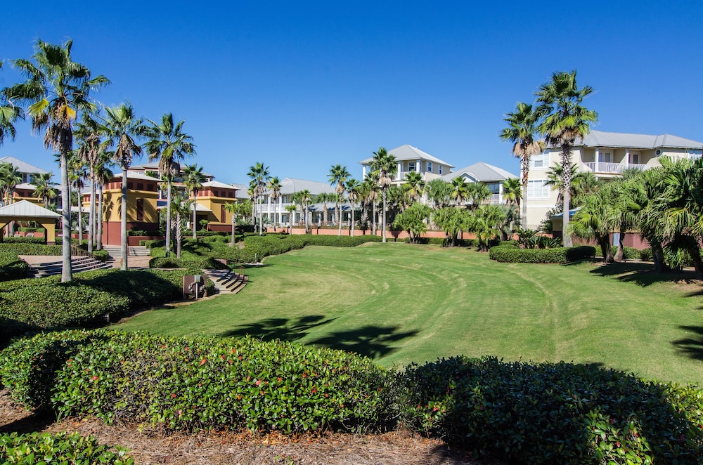 Villas of Seacrest Beach on 30A by Panhandle Getaways