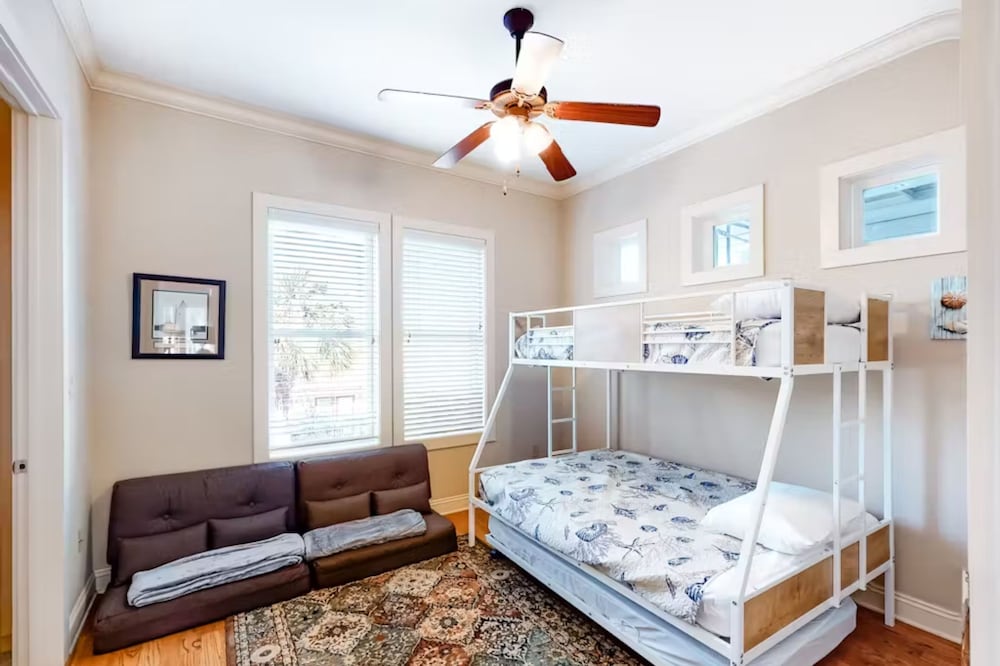 Serenity by the Sea! 4BR Retreat, Sleeps 12, Walk to Beach & Community Pool