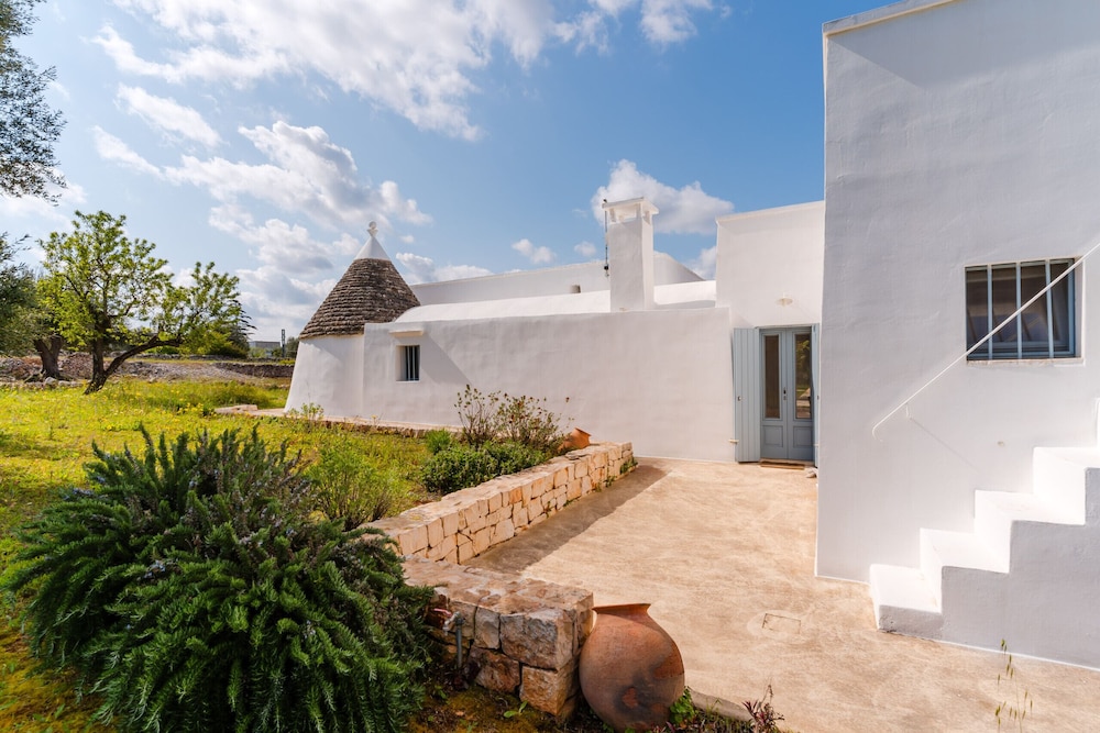 Ker Rail Villa With Pool by Wonderful Italy