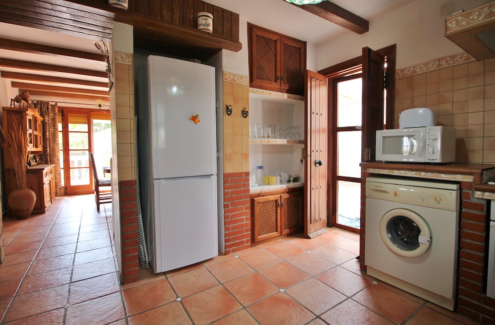 1055 Villa Cerrillo view 4