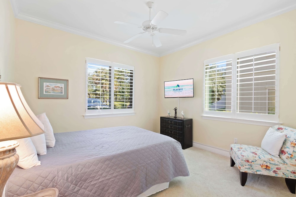Luxury 3 Bed 3 Bath Resort Beaches Pool Golf