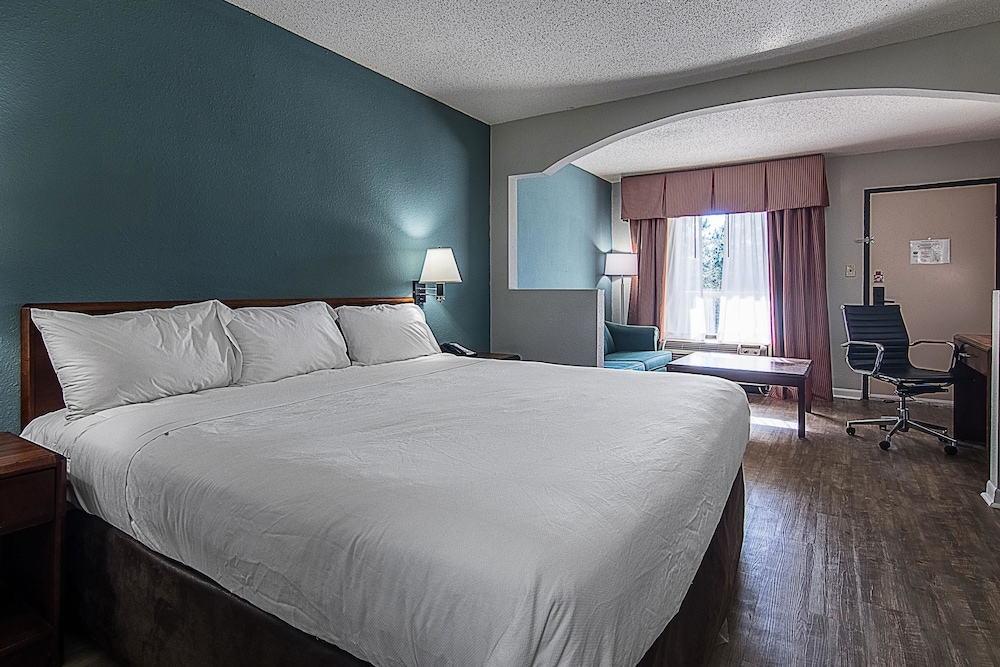Americus Vacations - Econo Lodge - Property Image 21