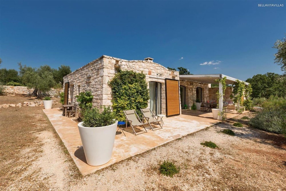311 Villa con Piscina ad Ostuni view 5