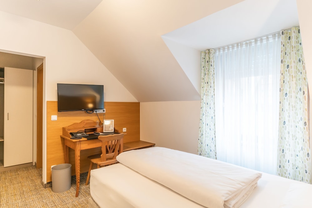Altstadthotel Grauer Wolf - Property Image 19