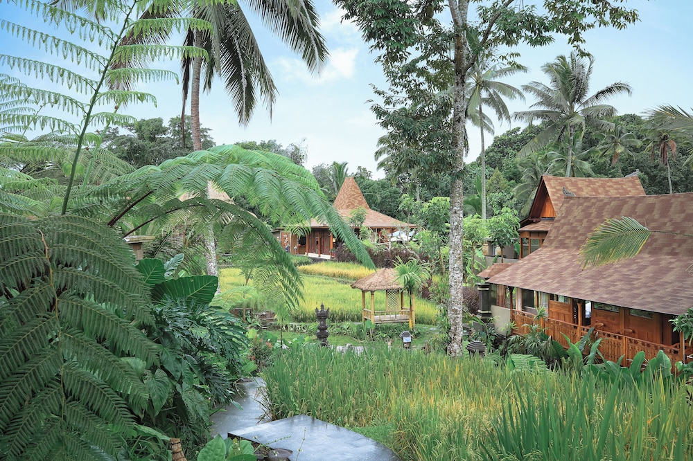 Lawani Resort