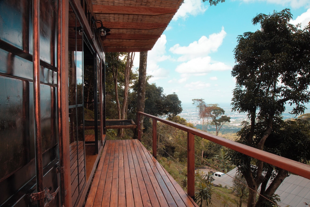 Waira Ecolodge
