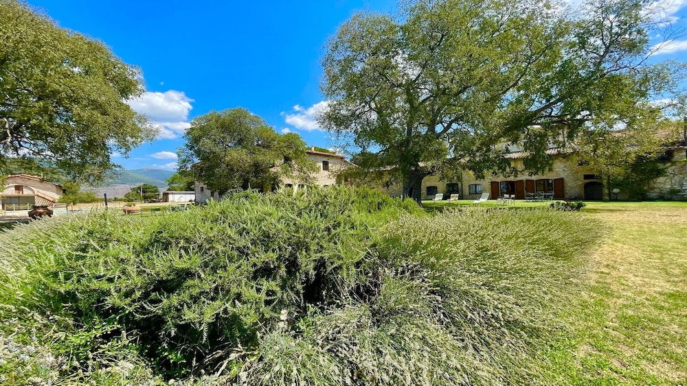 Open Pool Villa in Italy - Spoleto Umbria - Property Image 89