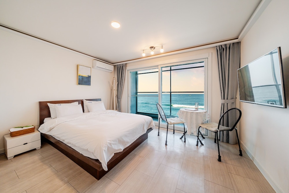 Goseong The Wave Pension