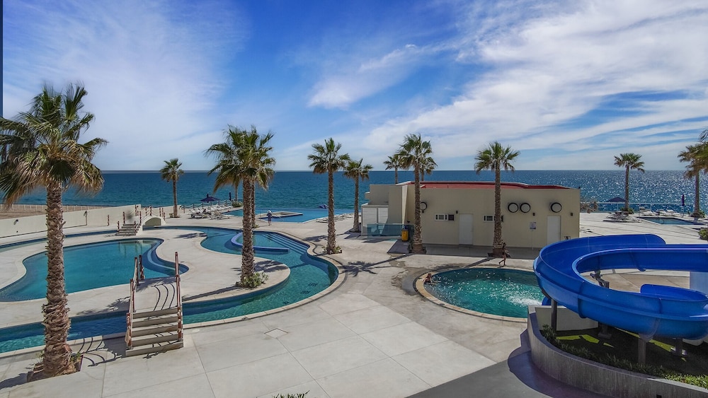 Breathtaking 2 Bedroom Condominium