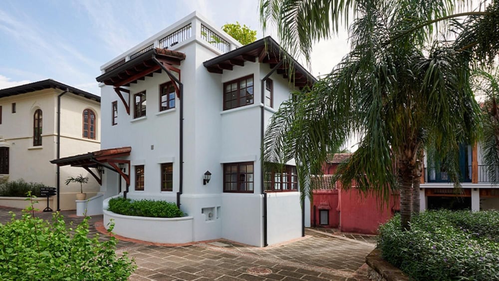 Las Catalinas 3BR House w Pool Rooftop Terrace Casa Cazenovia