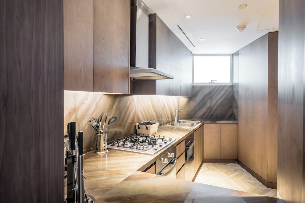 Five Palm Jumeirah Residences -Mint Stay